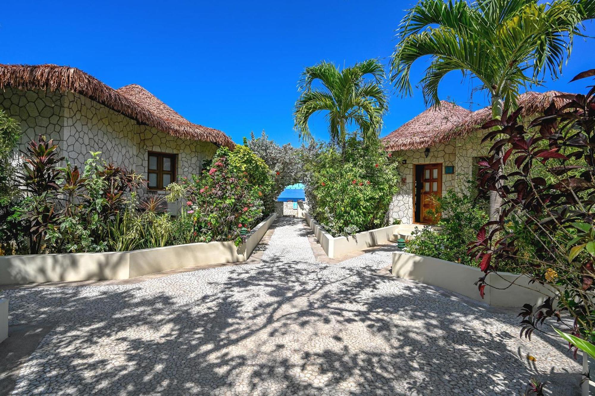 Ocean Cliff Hotel Negril Limited - Adults Only Extérieur photo