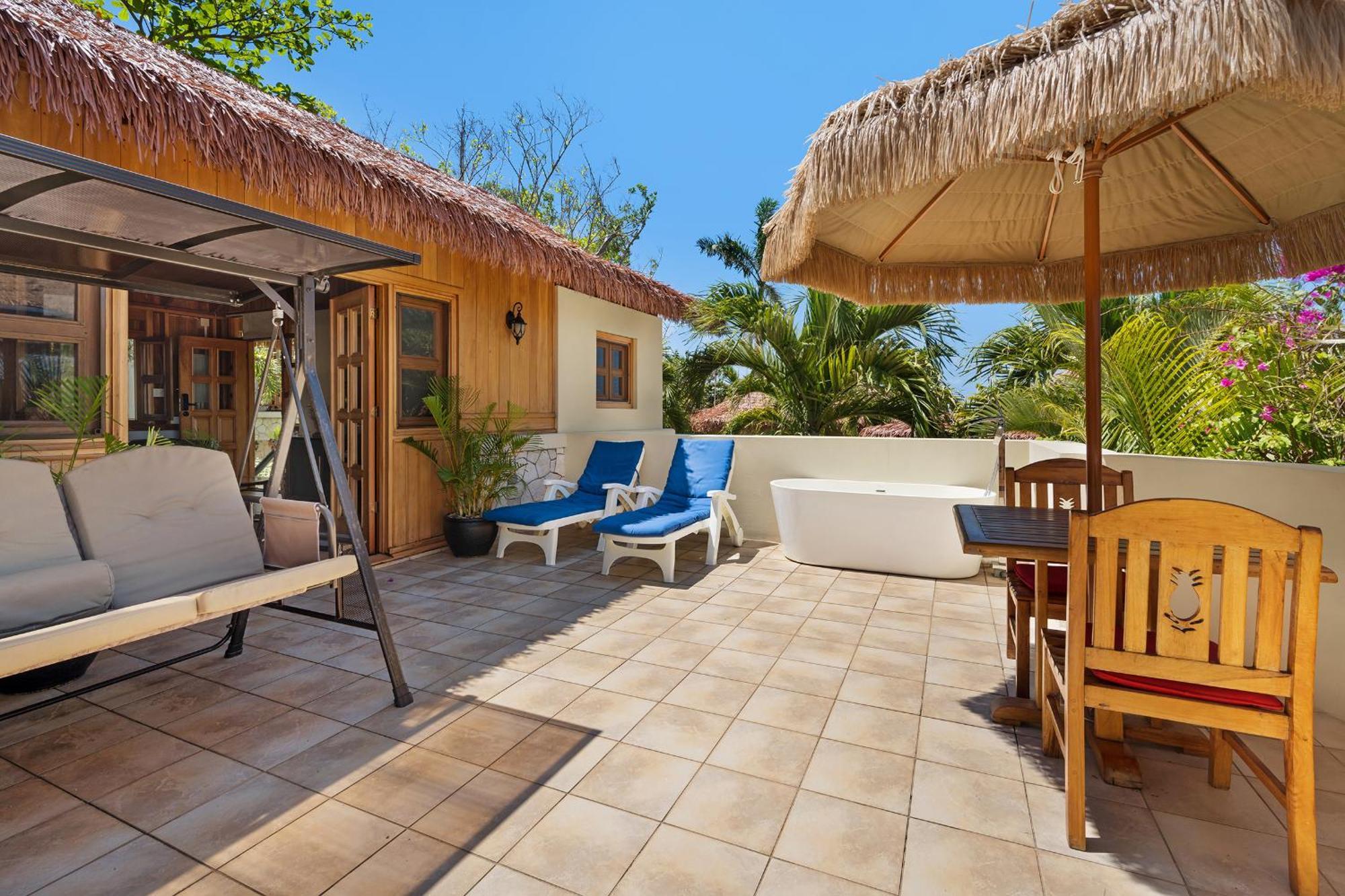Ocean Cliff Hotel Negril Limited - Adults Only Extérieur photo
