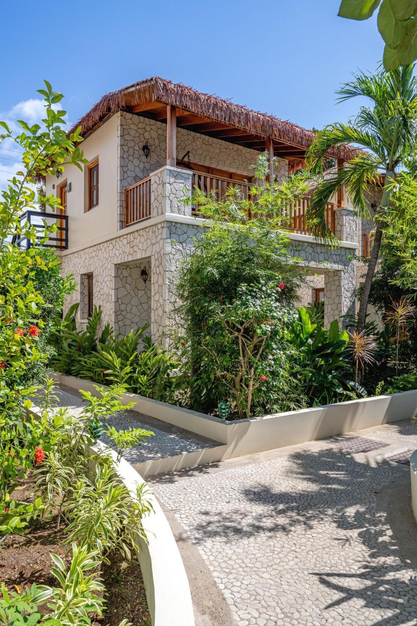 Ocean Cliff Hotel Negril Limited - Adults Only Extérieur photo